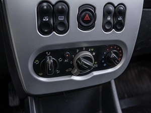 Седан Renault Logan 2011 года, 499000 рублей, Краснодар