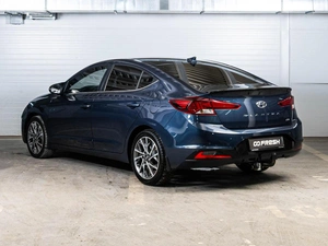 Седан Hyundai Elantra 2019 года, 1648000 рублей, Ставрополь