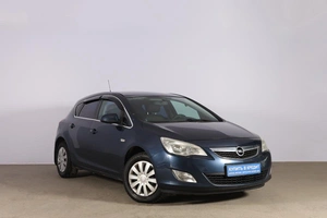 Хетчбэк Opel Astra 2011 года, 729000 рублей, Новосибирск