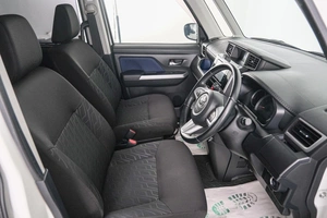 Минивэн Toyota Roomy 2017 года, 1149000 рублей, Красноярск