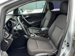 Хетчбэк Opel Astra 2012 года, 899000 рублей, Кропоткин