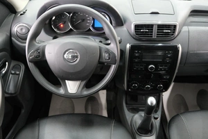 Внедорожник Nissan Terrano 2017 года, 1199000 рублей, Омск