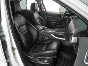 Внедорожник Jaguar F-Pace 2019 года, 2274000 рублей, Воронеж