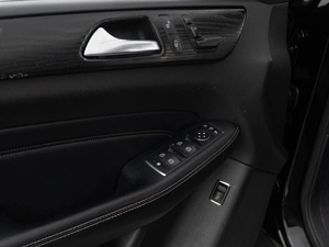 Внедорожник Mercedes-benz M-класс 2012 года, 2137077 рублей, Москва