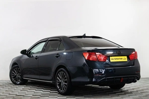 Седан Toyota Camry 2013 года, 1719000 рублей, Сургут
