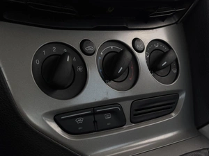 Седан Ford Focus 2013 года, 799000 рублей, Ижевск