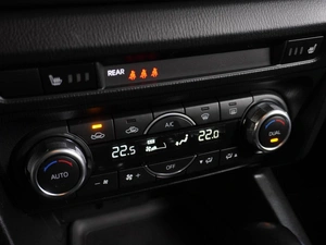 Седан Mazda 3 2018 года, 1830000 рублей, Воронеж