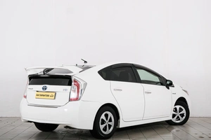 Лифтбек Toyota Prius 2012 года, 1199000 рублей, Красноярск