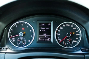 Внедорожник Volkswagen Tiguan 2015 года, 1449000 рублей, Ярославль
