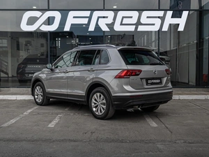 Внедорожник Volkswagen Tiguan 2017 года, 2549000 рублей, Краснодар