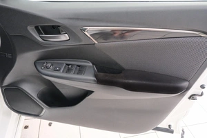 Хетчбэк Honda Fit 2017 года, 1249000 рублей, Красноярск