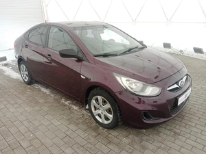 Седан Hyundai Solaris 2012 года, 640000 рублей, Клинцы