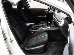 Седан Mazda 3 2018 года, 1590000 рублей, Краснодар