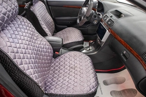 Седан Toyota Avensis 2005 года, 789000 рублей, Барнаул