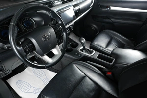 Пикап Toyota Hilux 2018 года, 2739000 рублей, Тюмень