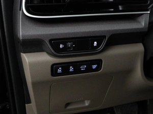 Минивэн Kia Carnival 2025 года, 6254999 рублей, Москва