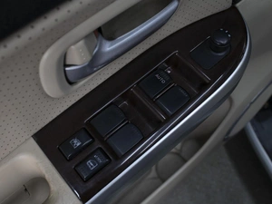 Внедорожник Suzuki Grand Vitara 2012 года, 1450000 рублей, Омск