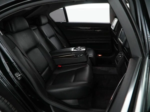 Седан BMW 7 серия 2010 года, 1899077 рублей, Москва