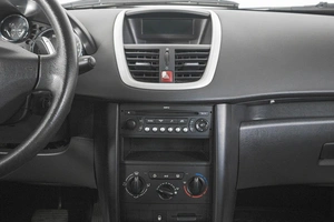 Хетчбэк Peugeot 207 2007 года, 409000 рублей, Кемерово