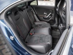 Седан Mercedes-benz CLA-класс 2019 года, 2550000 рублей, Краснодар