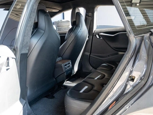 Лифтбек Tesla Model S 2017 года, 3200000 рублей, Краснодар
