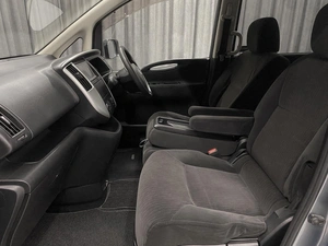 Минивэн Nissan Serena 2010 года, 1100000 рублей, Красноярск