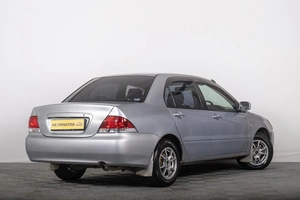 Седан Mitsubishi Lancer 2004 года, 259000 рублей, Томск