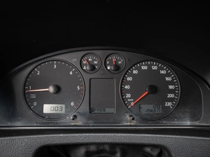 Минивэн Volkswagen Caravelle 2005 года, 1199000 рублей, Краснодар