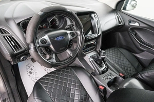 Хетчбэк Ford Focus 2011 года, 749000 рублей, Красноярск