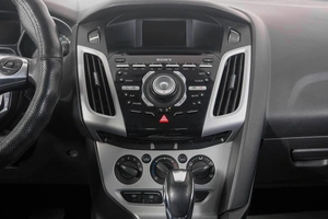 Седан Ford Focus 2012 года, 899000 рублей, Кемерово