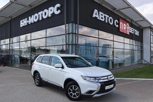 Внедорожник Mitsubishi Outlander 2016 года, 1800000 рублей, Мирное