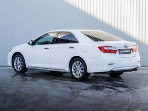 Седан Toyota Camry 2013 года, 1990000 рублей, Краснодар