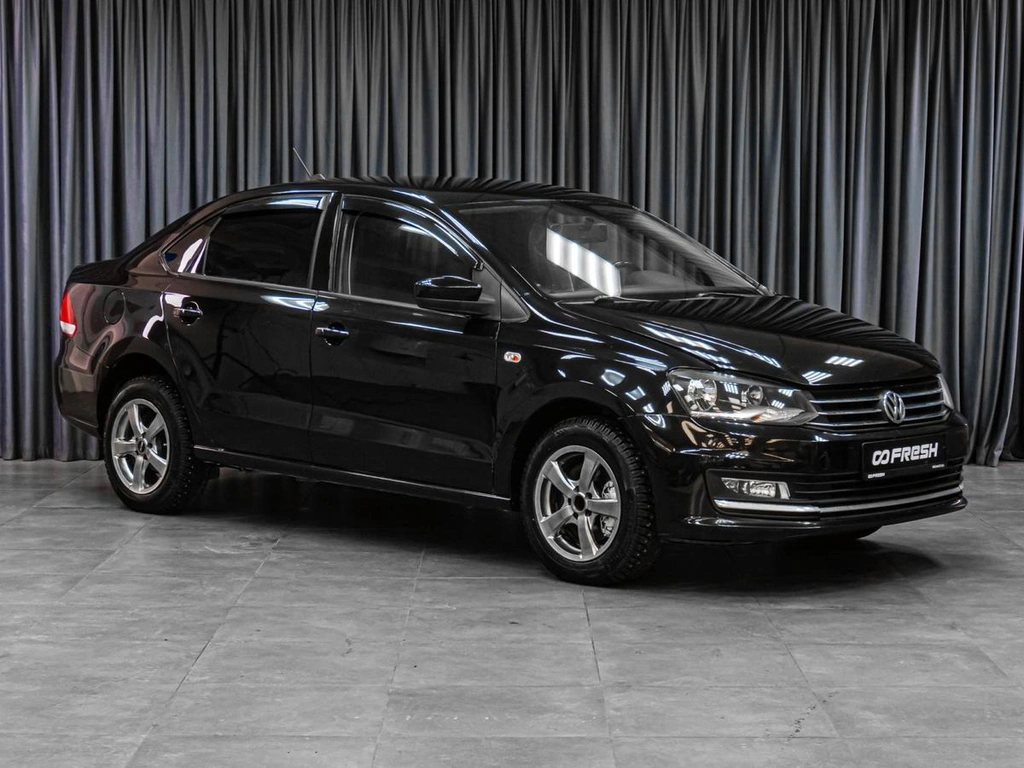 Седан Volkswagen Polo 2017 года, 1299000 рублей, Тюмень