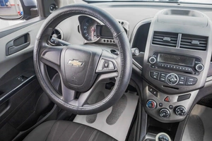 Седан Chevrolet Aveo 2014 года, 549000 рублей, Барнаул