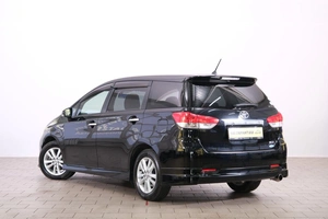 Минивэн Toyota Wish 2012 года, 1469000 рублей, Омск