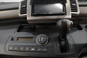 Минивэн Honda Freed 2010 года, 999000 рублей, Челябинск