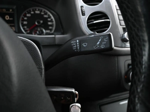 Внедорожник Volkswagen Tiguan 2012 года, 1429000 рублей, Кирилловка