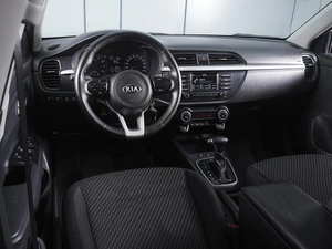 Седан Kia Rio 2017 года, 1200000 рублей, Ростов-на-Дону