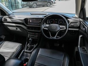 Внедорожник Volkswagen T-Cross 2020 года, 1519000 рублей, Волгоград