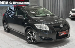 Хетчбэк Toyota Auris 2008 года, 797000 рублей, Красноярск