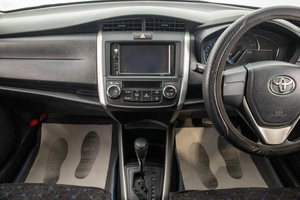 Универсал Toyota Corolla Fielder 2018 года, 1569000 рублей, Барнаул