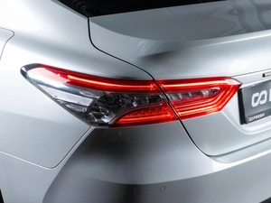 Седан Toyota Camry 2019 года, 3439000 рублей, Сургут