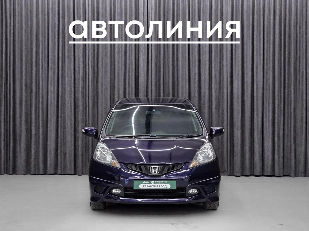 Хетчбэк Honda Fit 2010 года, 749000 рублей, Красноярск