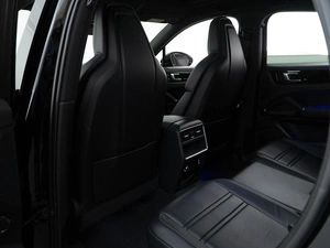 Внедорожник Porsche Cayenne Coupe 2020 года, 8997434 рублей, Москва