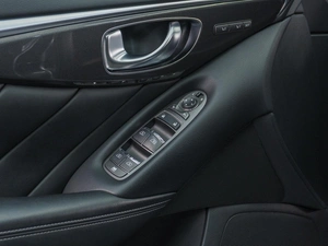 Седан Infiniti Q50 2016 года, 2149000 рублей, Сургут