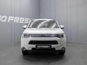Внедорожник Mitsubishi Outlander 2013 года, 1390000 рублей, Омск