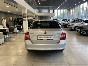 Лифтбек Skoda Rapid 2015 года, 900000 рублей, Орёл