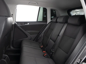 Внедорожник Volkswagen Tiguan 2012 года, 1430000 рублей, Омск