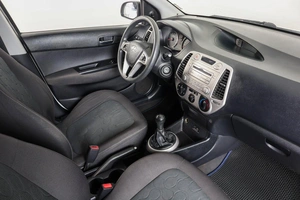 Хетчбэк Hyundai i20 2010 года, 499000 рублей, Пермь