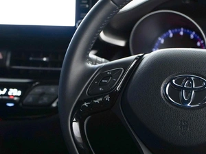 Внедорожник Toyota C-HR 2020 года, 2249077 рублей, Москва